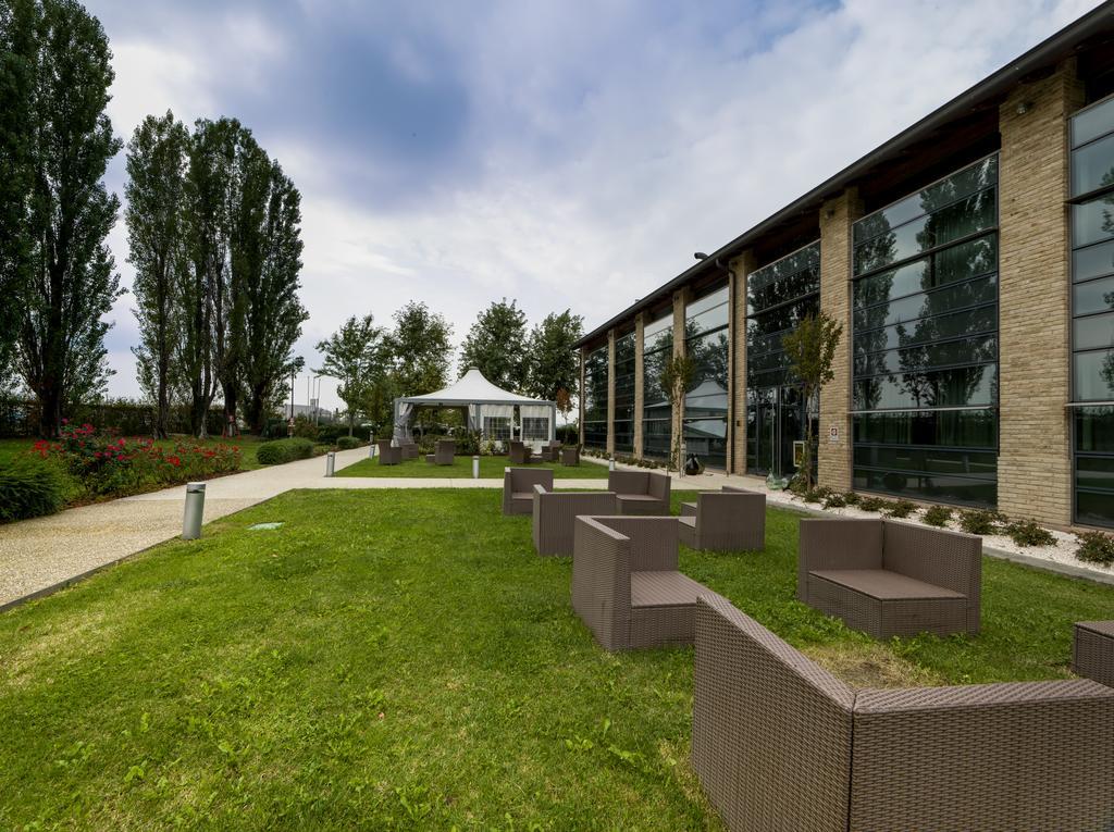 Best Western Hotel Green City Parma Esterno foto